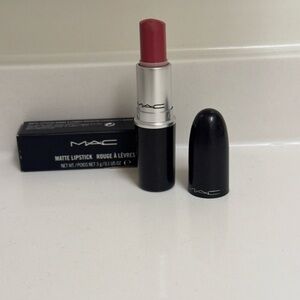 MAC Cosmetics Matte Lipstick - Mehr